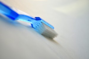 toothbrush-390310_1280